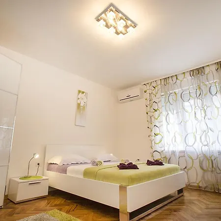 Slavija Apartment *